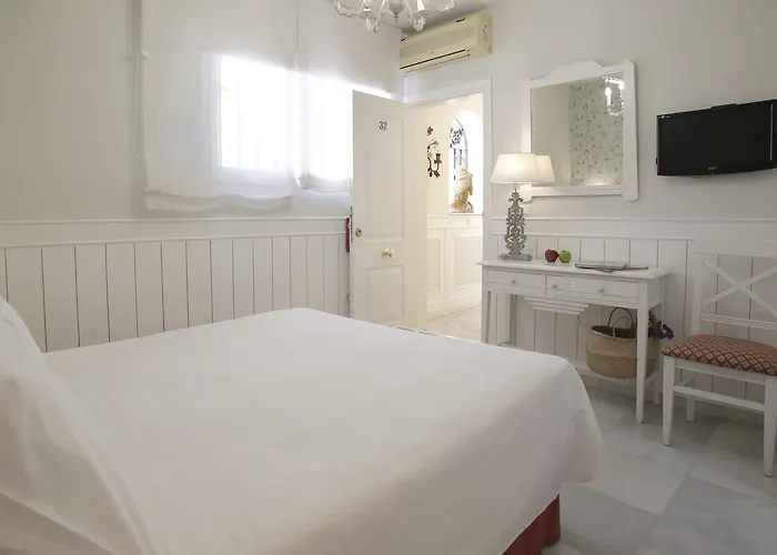 Basic Hotel Puerta De Sevilla